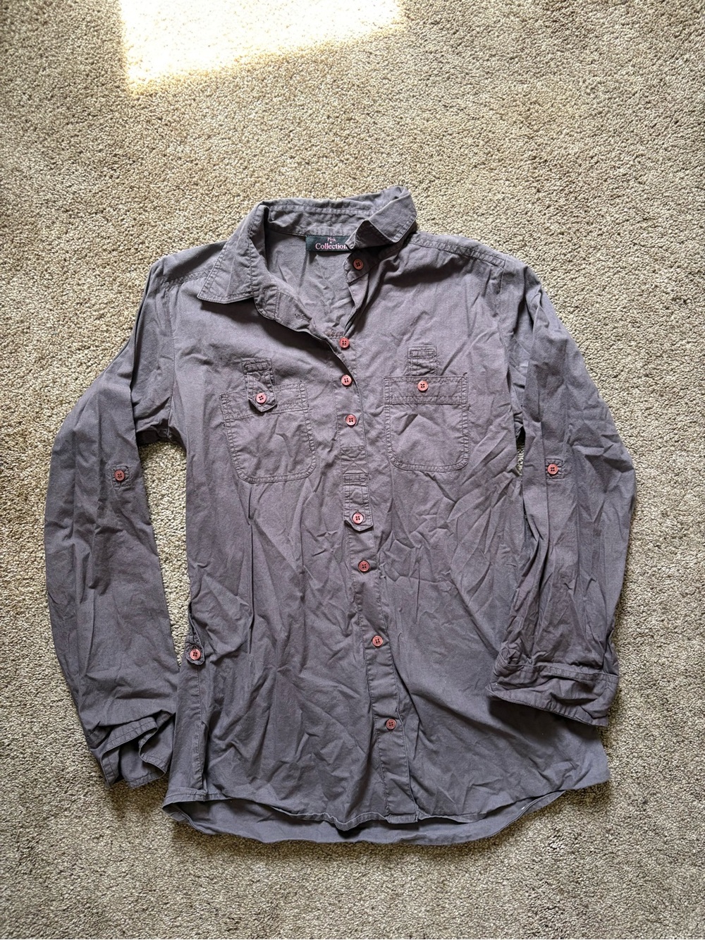 Casual Button-Down Shirt in Gray with Red Buttons